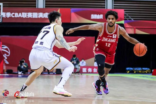 包含里程碑夜！浙江稠州临场应变，意甲加时末段刷纪录，更衣室稳定，赛程密集仍需轮换的词条