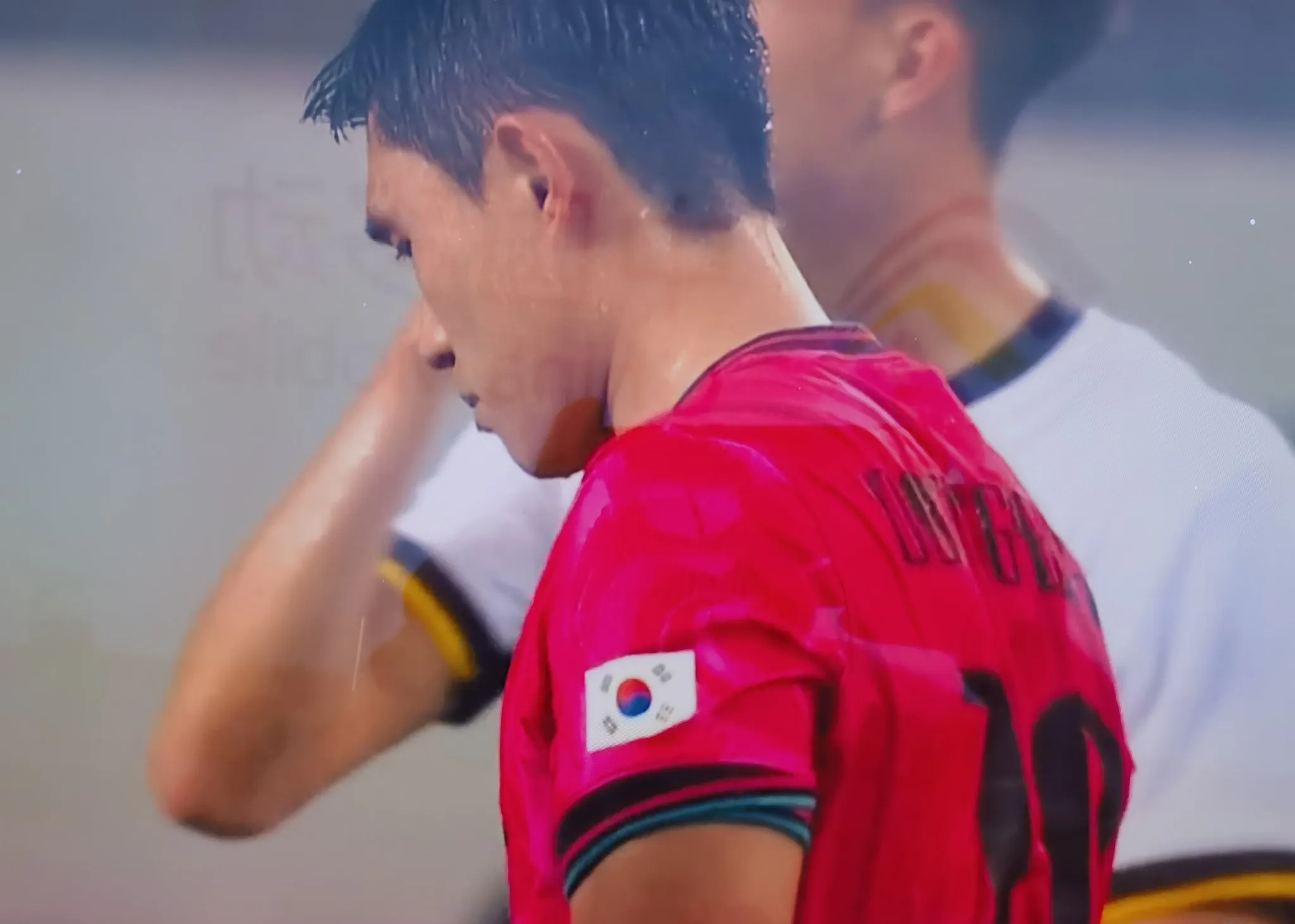 爱游戏中国-关于英超关键时刻再迎强敌，里昂状态回暖，主帅态度——球迷炸锅，医务组通报恢复的信息